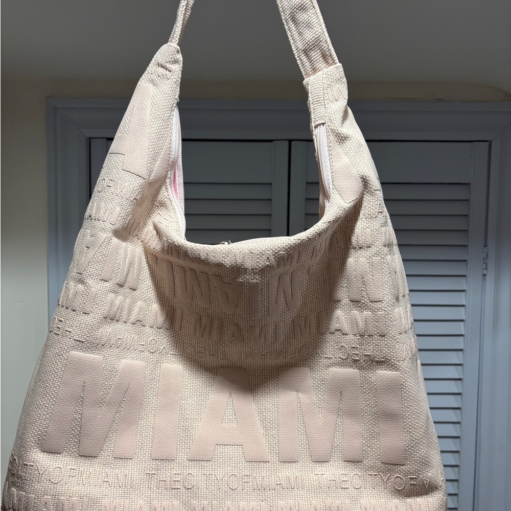 Robin Ruth Cream Quilted Tote Bag